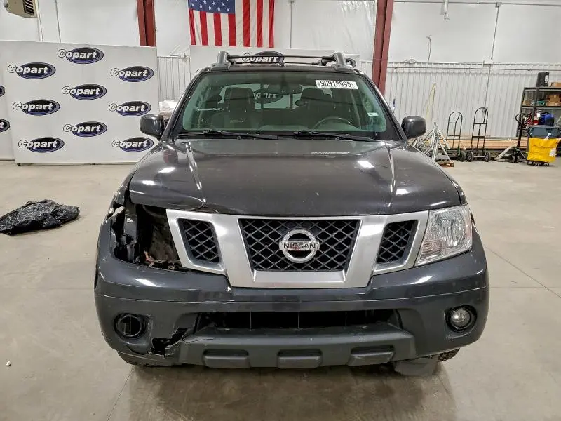 2015 NISSAN FRONTIER S  