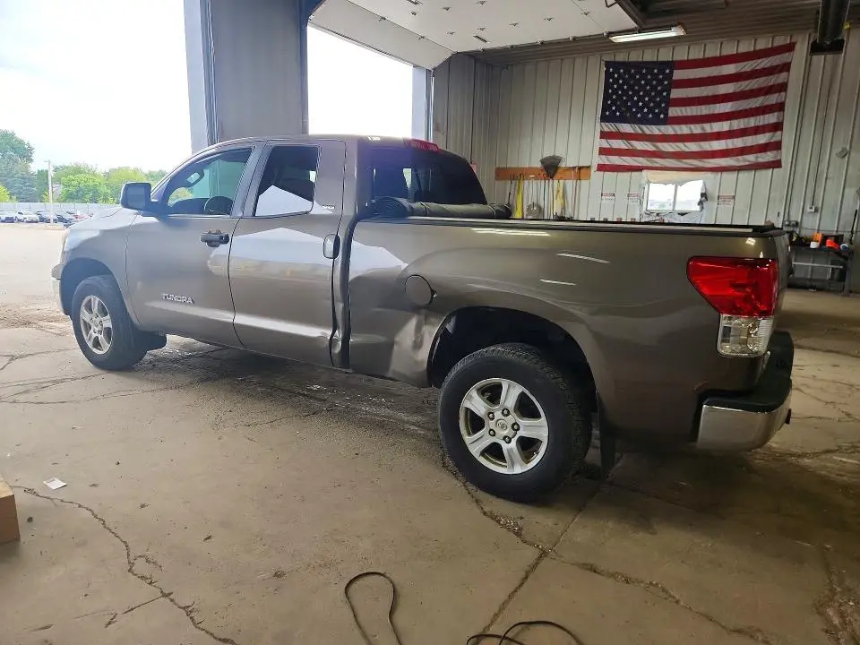 2011 TOYOTA TUNDRA DOUBLE CAB SR5  