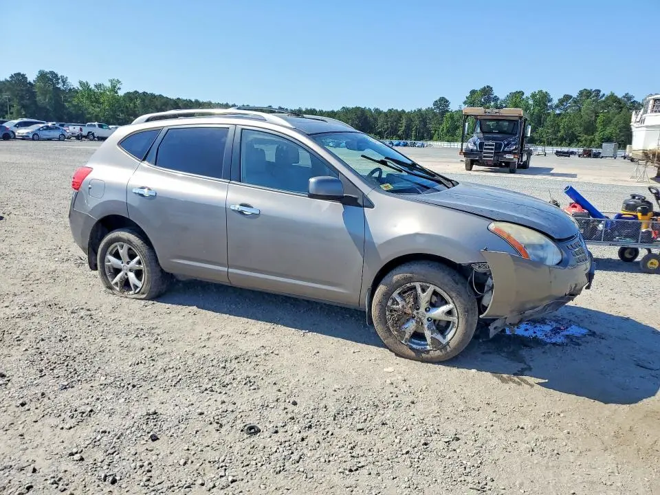 2010 NISSAN ROGUE S  