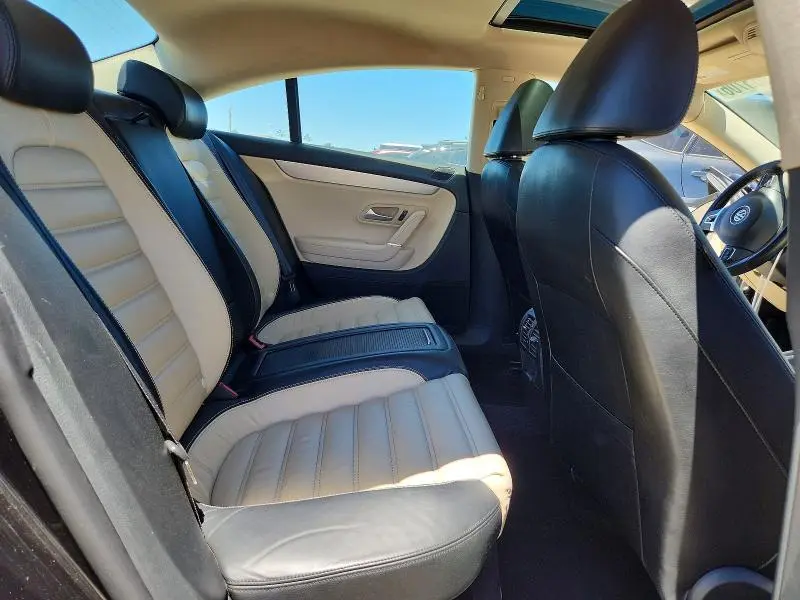 2010 VOLKSWAGEN CC LUXURY  