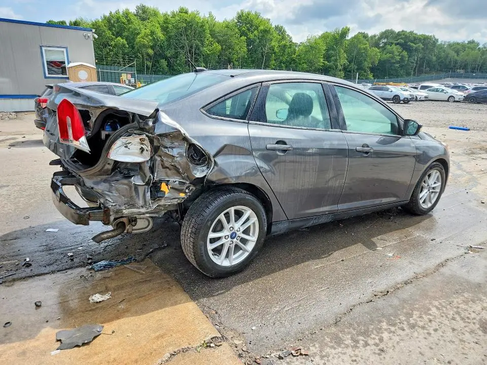 2017 FORD FOCUS SE  