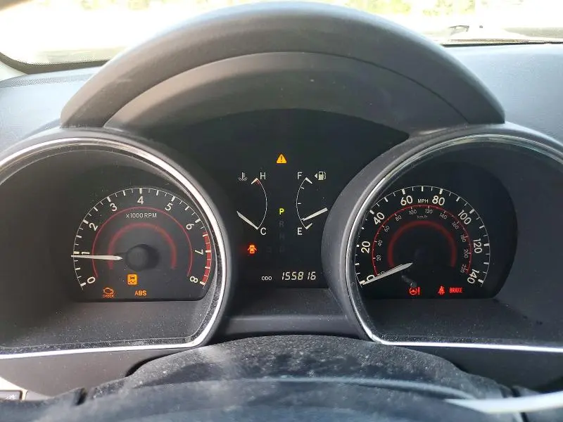 2013 TOYOTA HIGHLANDER SE  