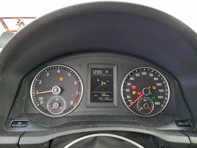 2010 VOLKSWAGEN JETTA SE  