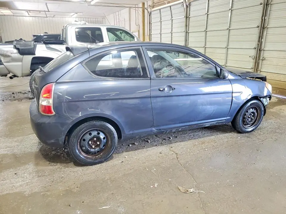 2010 HYUNDAI ACCENT GS  