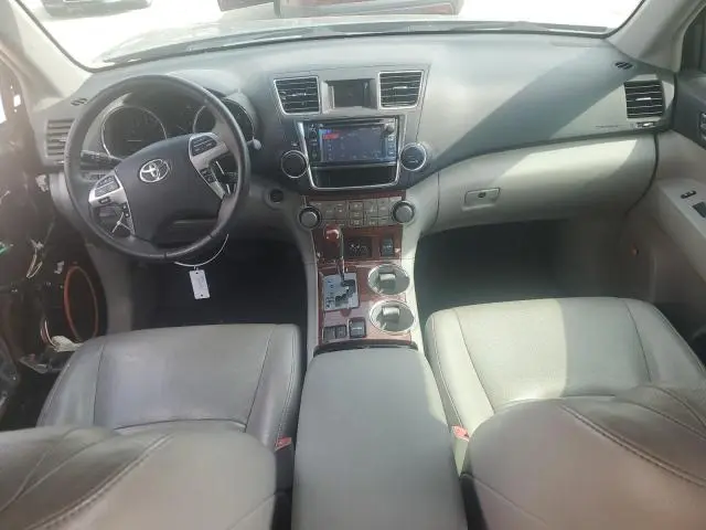 2013 TOYOTA HIGHLANDER LIMITED  