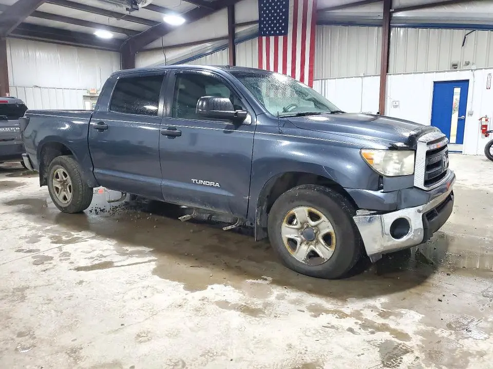 2010 TOYOTA TUNDRA CREWMAX SR5  