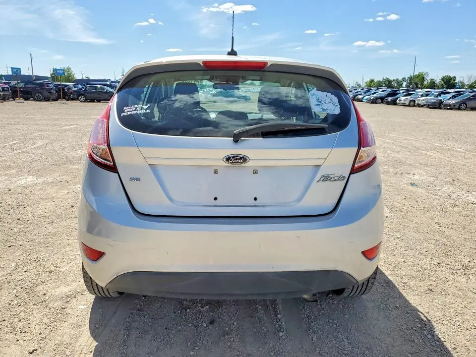 2016 FORD FIESTA SE  