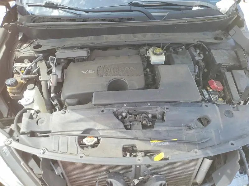 2017 NISSAN PATHFINDER SV  