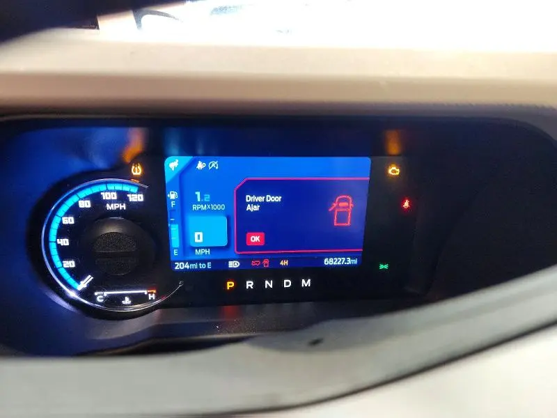 2023 FORD BRONCO BASE  