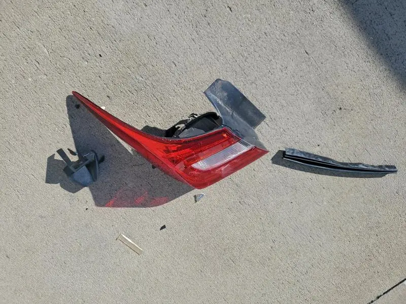 2015 SUBARU LEGACY 2.5I LIMITED  