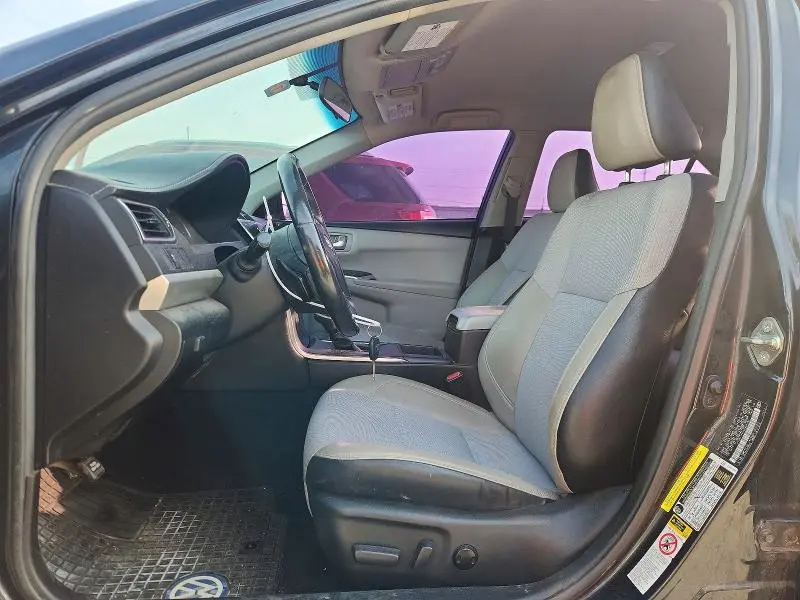 2017 TOYOTA CAMRY SE  