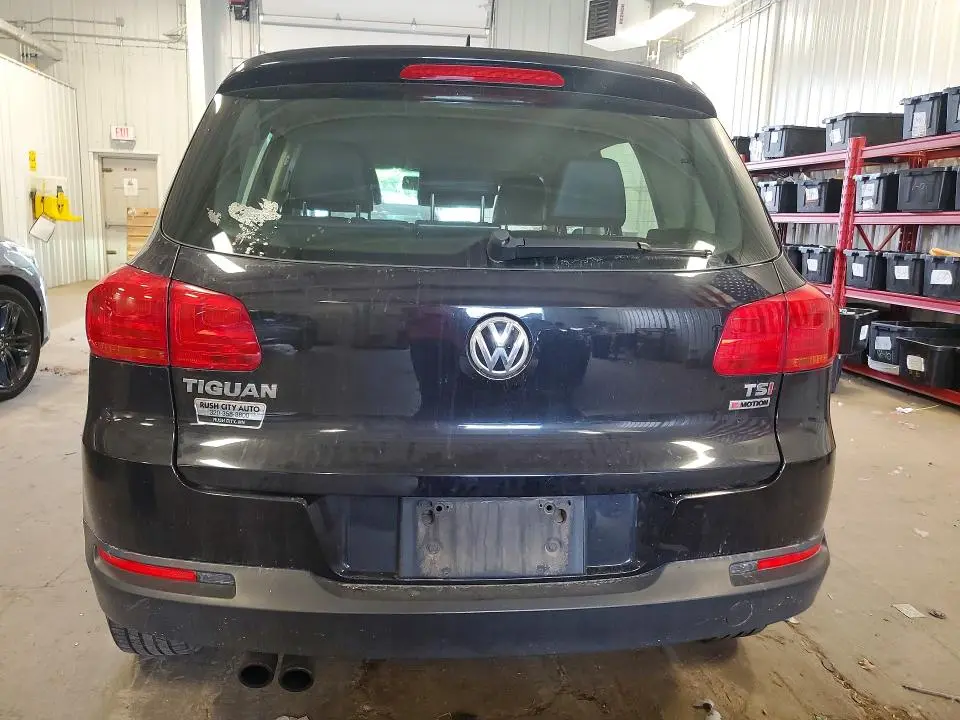 2016 VOLKSWAGEN TIGUAN S  