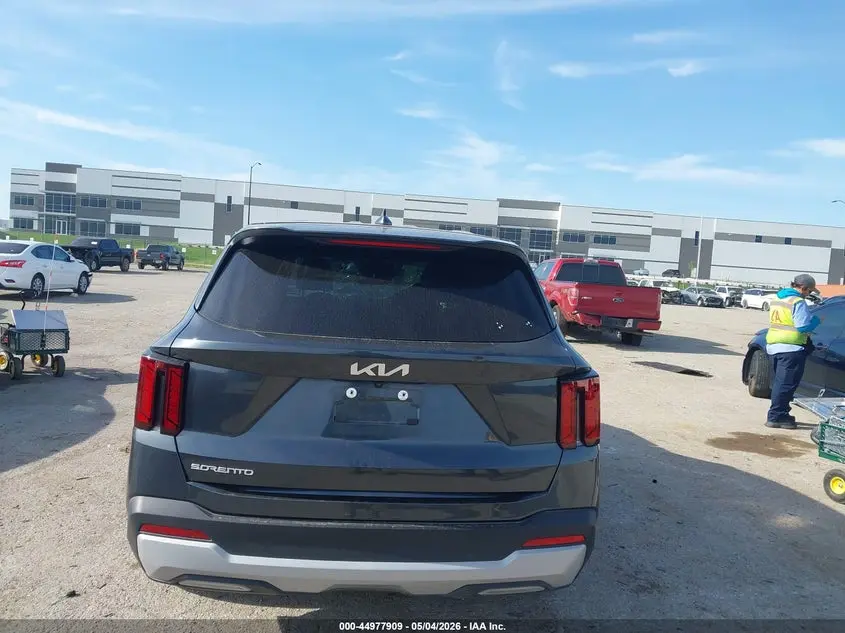 2024 KIA SORENTO LX