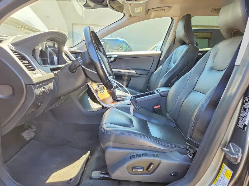 2017 VOLVO XC60 T6 INSCRIPTION  