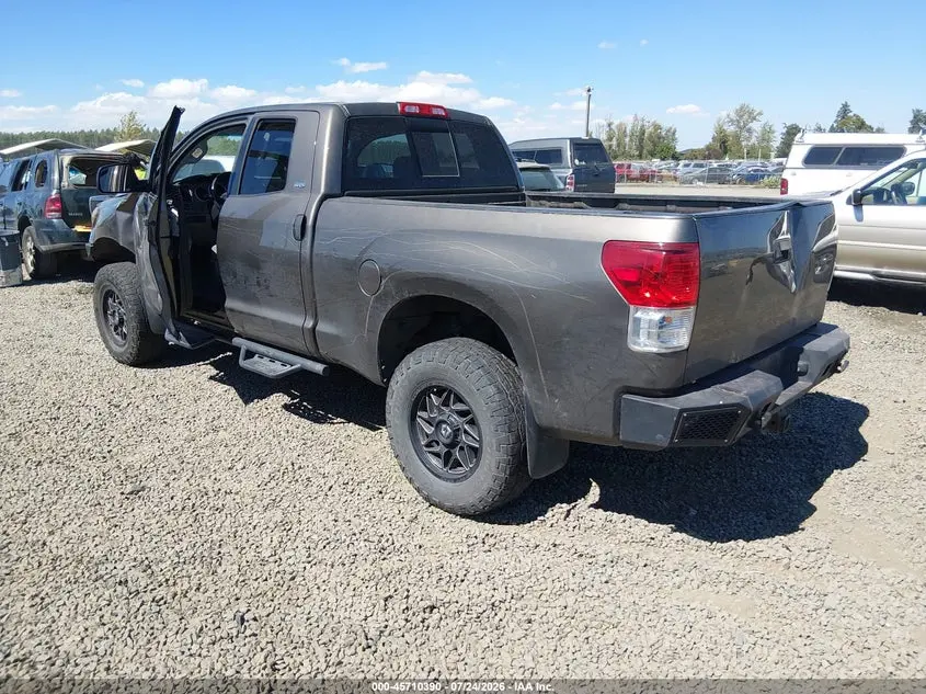 2011 TOYOTA TUNDRA GRADE 5.7L V8