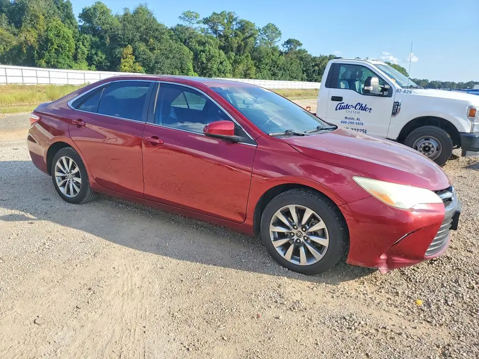 2016 TOYOTA CAMRY XLE  