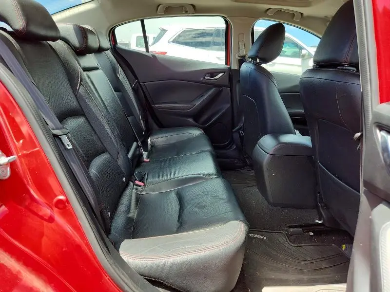 2015 MAZDA 3 GRAND TOURING  