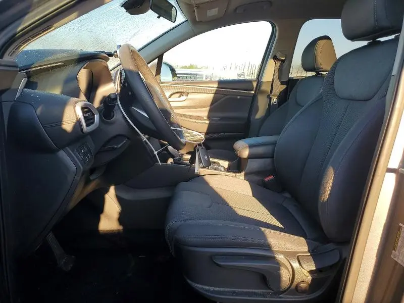 2019 HYUNDAI SANTA FE SE  