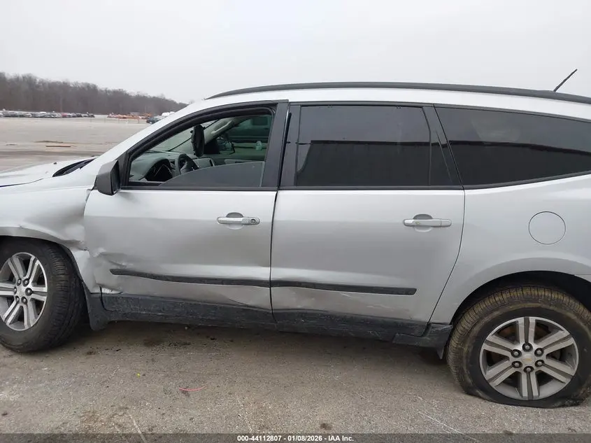 2017 CHEVROLET TRAVERSE LS