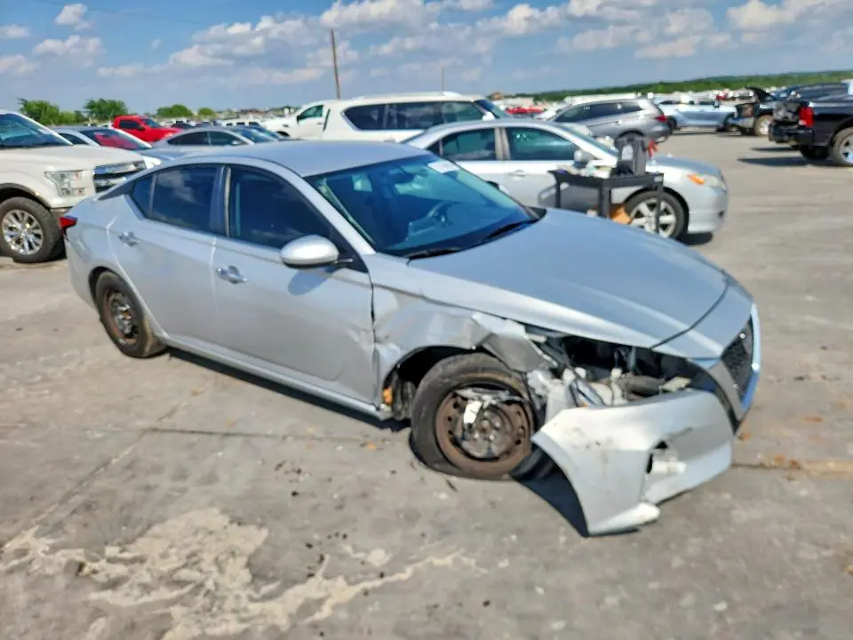 2020 NISSAN ALTIMA S  
