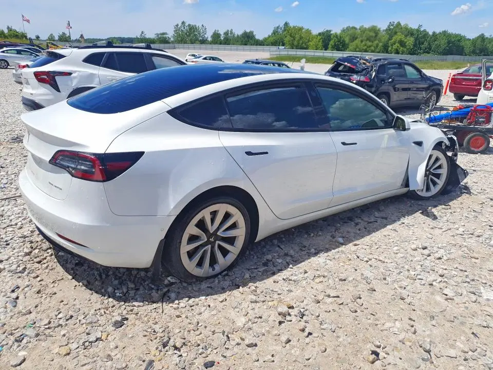 2022 TESLA MODEL 3   