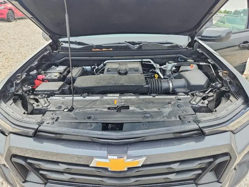 2024 CHEVROLET COLORADO LT  