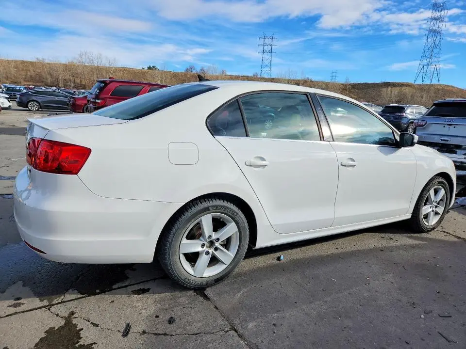 2012 VOLKSWAGEN JETTA TDI  