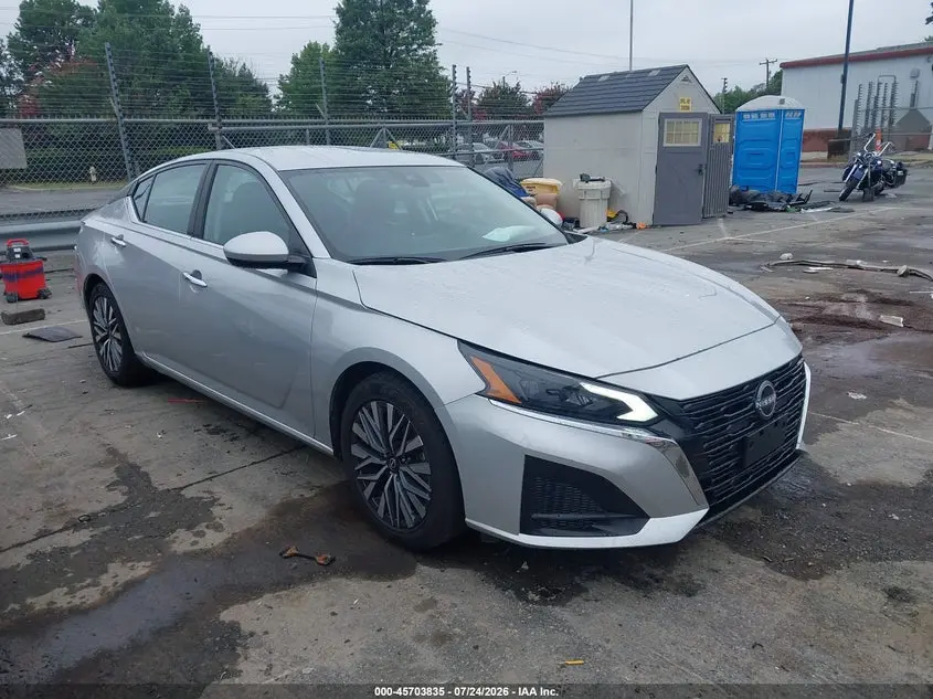 2023 NISSAN ALTIMA SV FWD