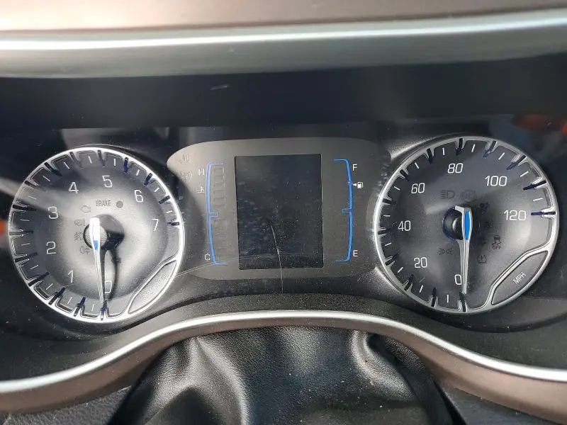 2021 CHRYSLER VOYAGER LXI  