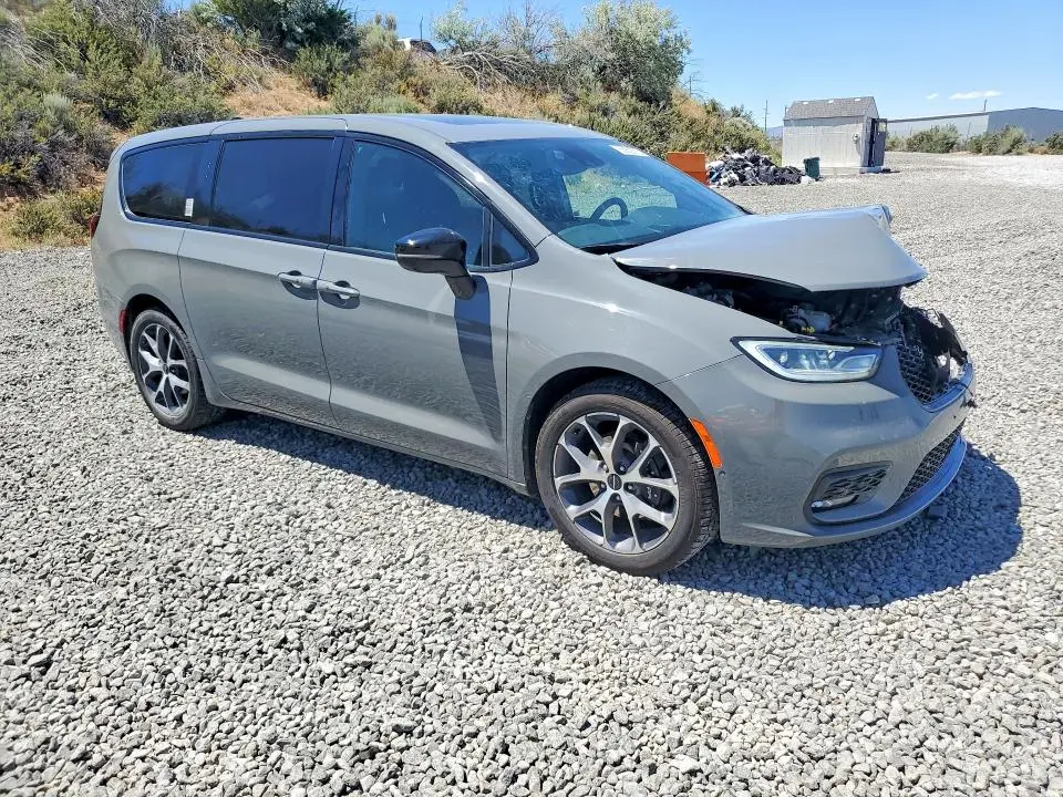 2023 CHRYSLER PACIFICA HYBRID LIMITED  
