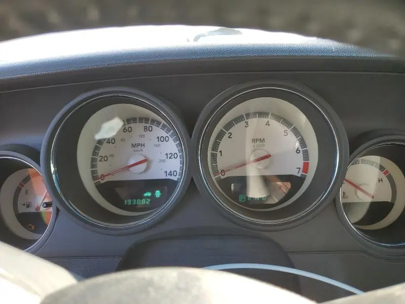 2010 DODGE CHALLENGER SE  