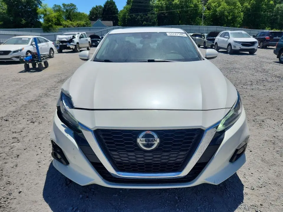 2019 NISSAN ALTIMA SV  