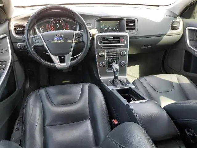 2015 VOLVO V60 PREMIER+  