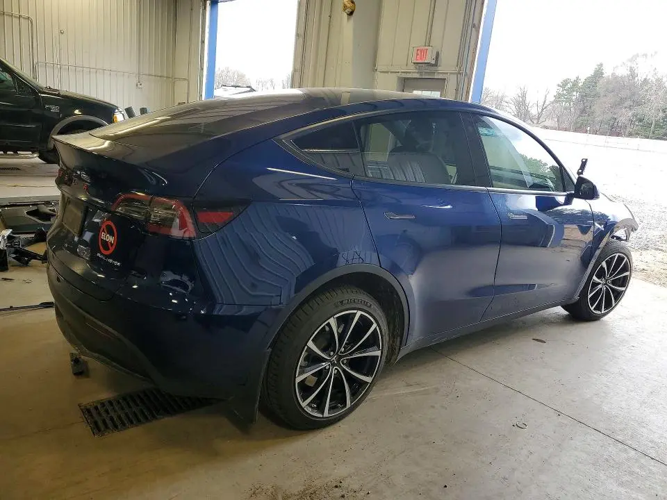 2022 TESLA MODEL Y   