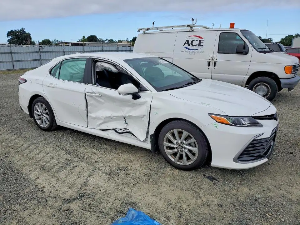 2023 TOYOTA CAMRY LE  
