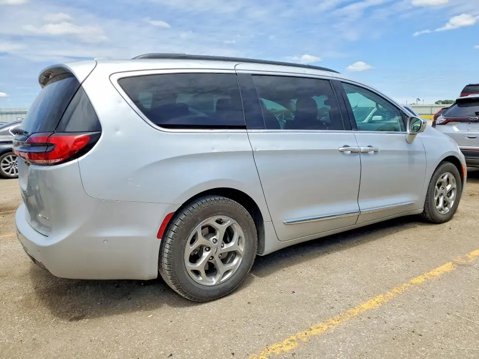2022 CHRYSLER PACIFICA LIMITED  