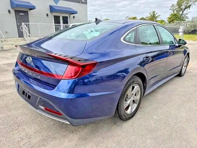2021 HYUNDAI SONATA SE  