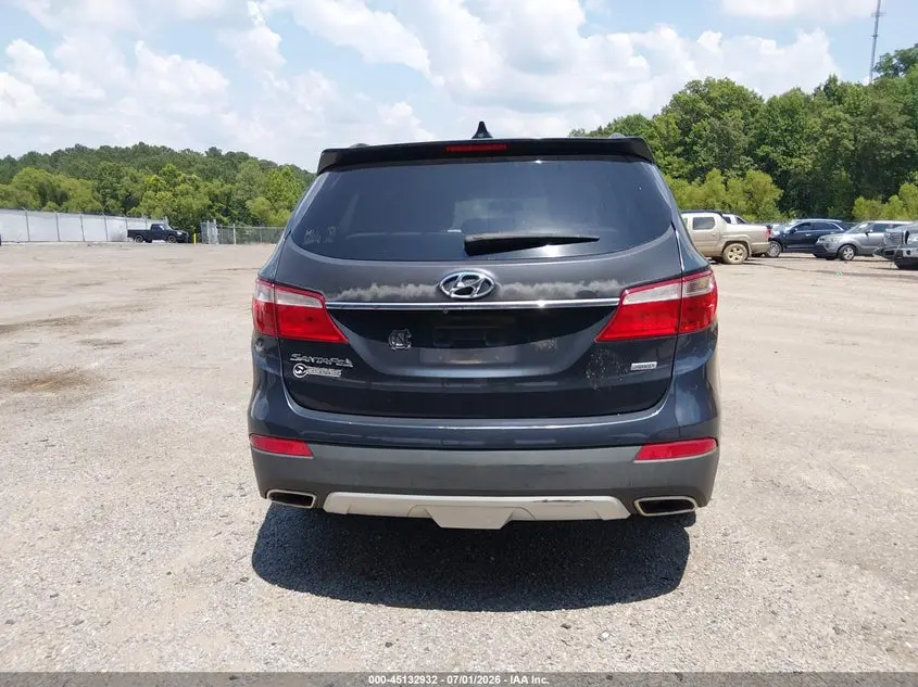 2016 HYUNDAI SANTA FE SE