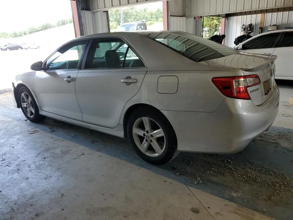 2014 TOYOTA CAMRY SE  