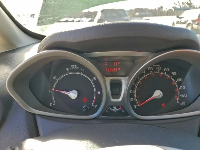 2011 FORD FIESTA SES  