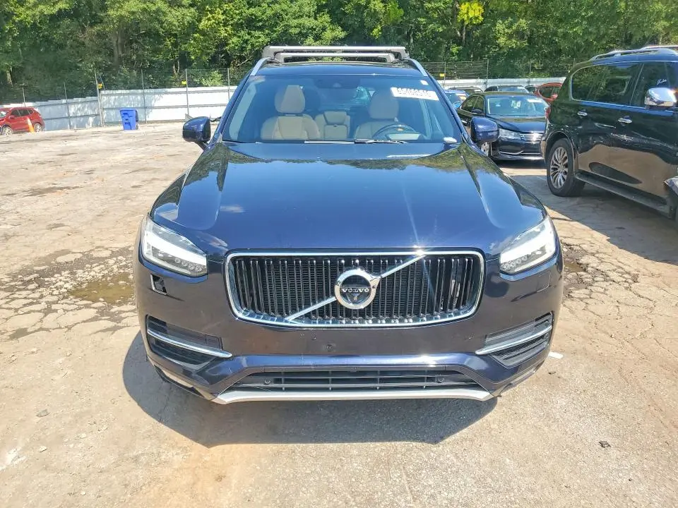 2017 VOLVO XC90 T6  