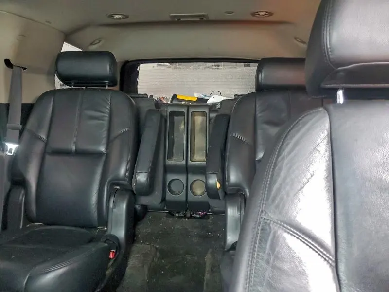 2012 CADILLAC ESCALADE LUXURY  