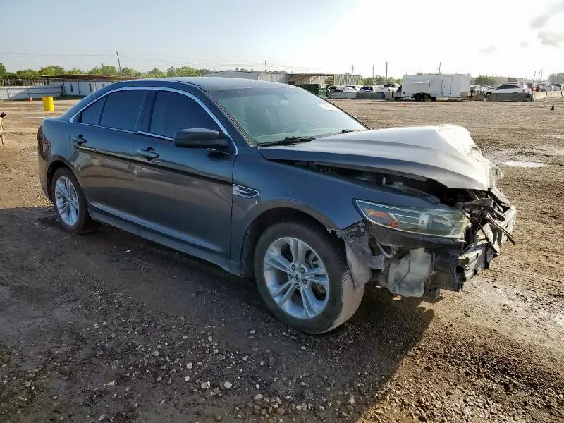 2018 FORD TAURUS SE  