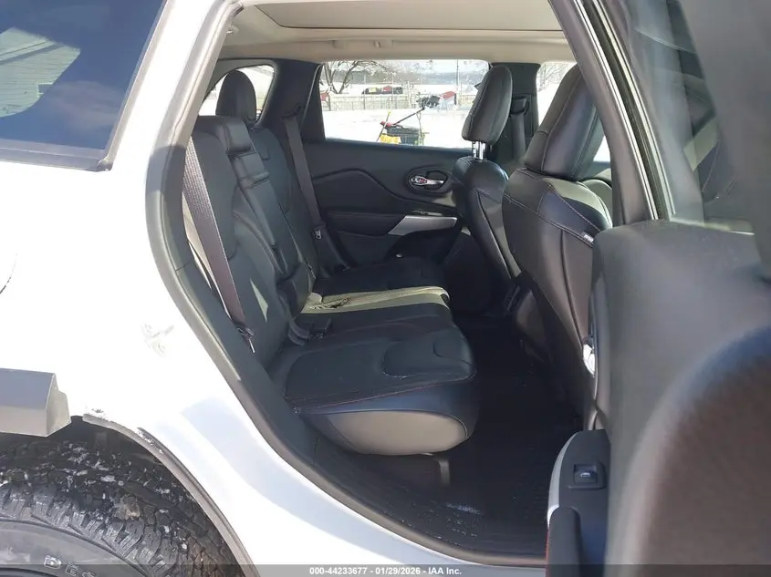 2018 JEEP CHEROKEE TRAILHAWK 4X4