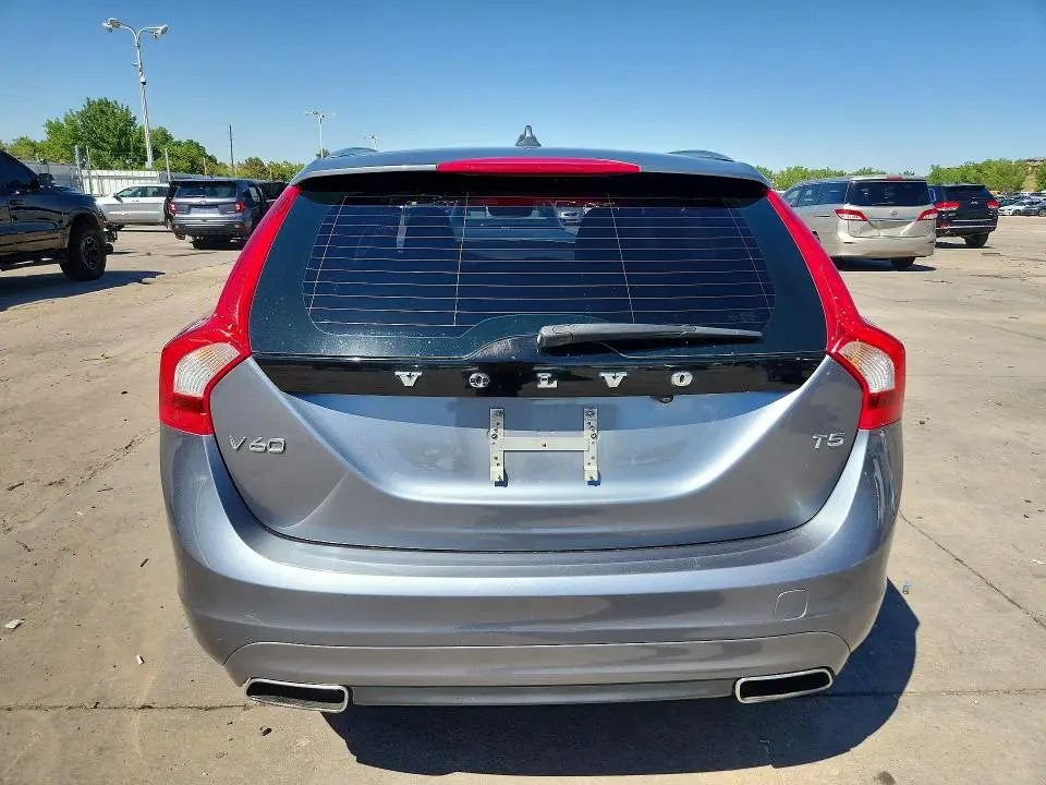 2017 VOLVO V60 T5 PREMIER  