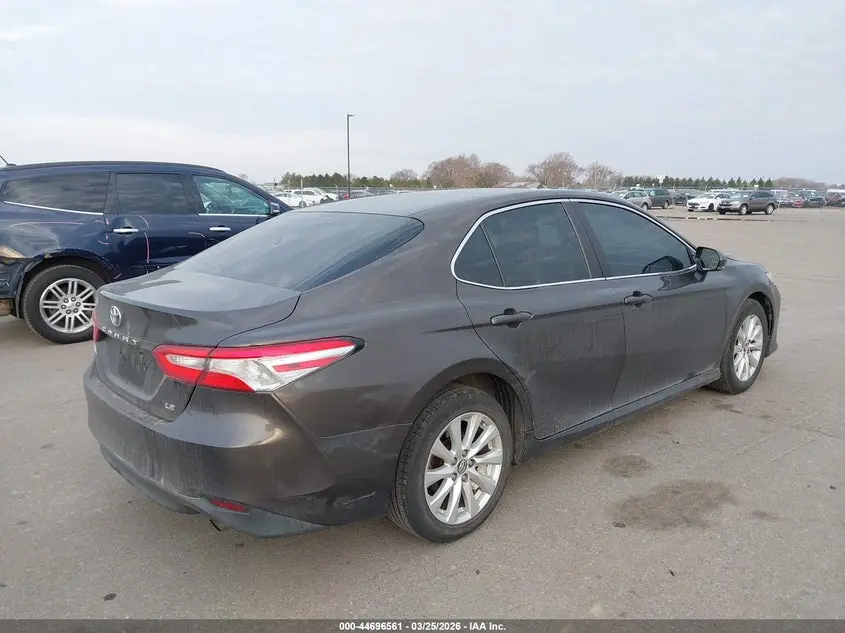 2018 TOYOTA CAMRY LE