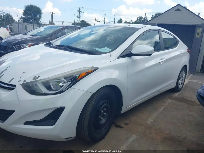 2016 HYUNDAI ELANTRA SE