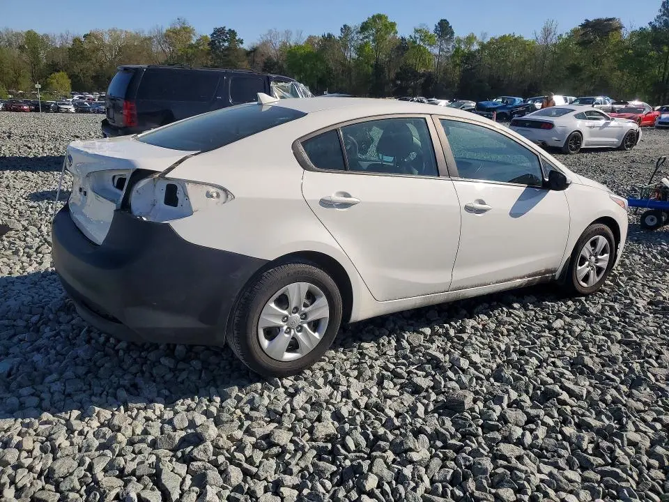 2017 KIA FORTE LX  