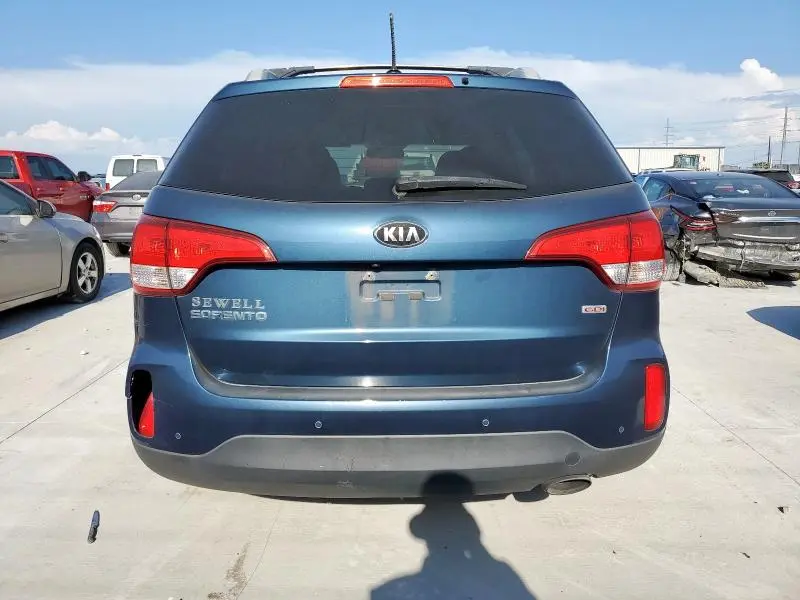 2014 KIA SORENTO LX  