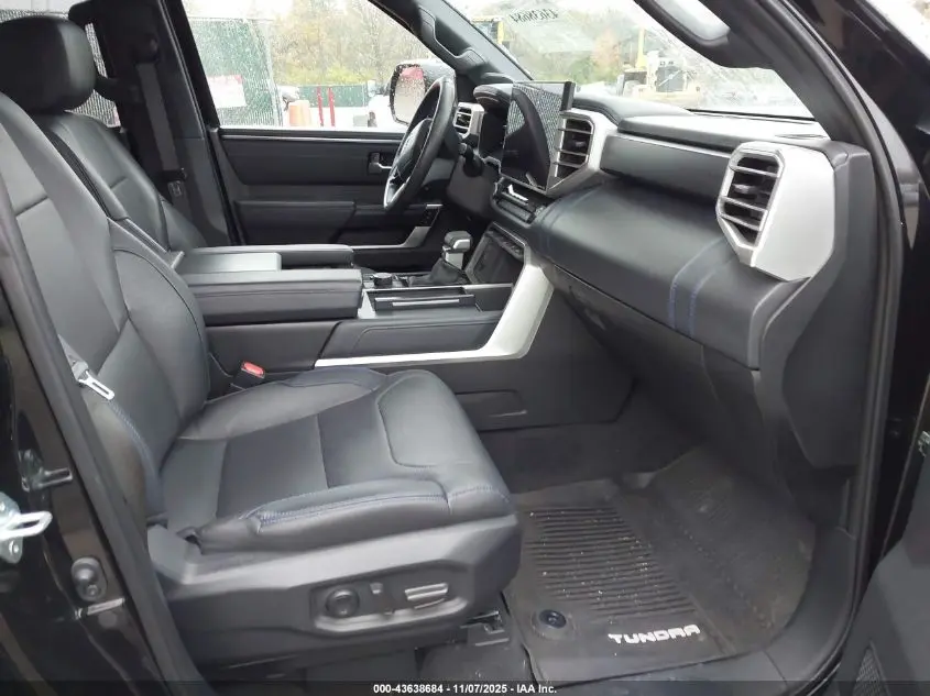 2022 TOYOTA TUNDRA PLATINUM